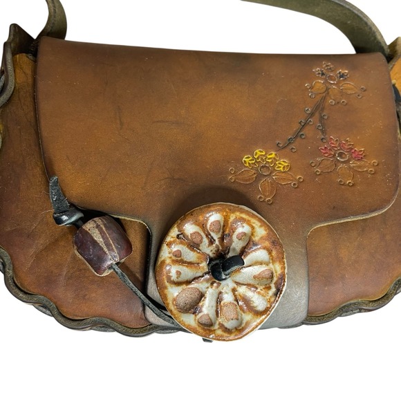 1960s/70s Vintage Hand Tooled Leather & Painted Flower Shoulder Bag Purse Boho - Picture 2 of 12